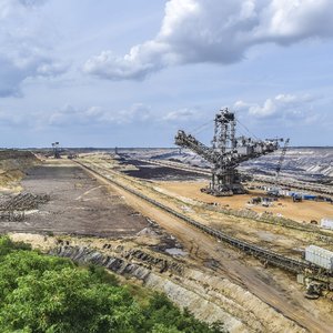 K rychlejšímu šíření koronaviru a většímu počtu úmrtí může přispívat znečištění ovzduší K rychlejšímu šíření koronaviru a většímu počtu úmrtí může přispívat znečištění ovzduší